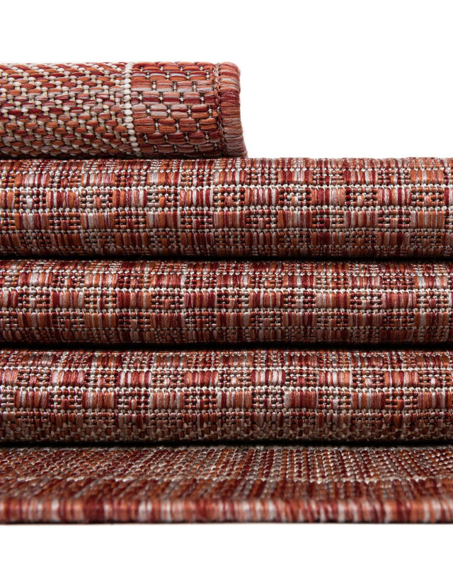Rust Red 6' 1 x 6' 1 Outdoor Border Round Area Rug Weather Resistant for Patio, Deck, Terrace, Balcony, Porch 100% Polypropylene Classic Bordered Carpet for Sale at Rug Engine