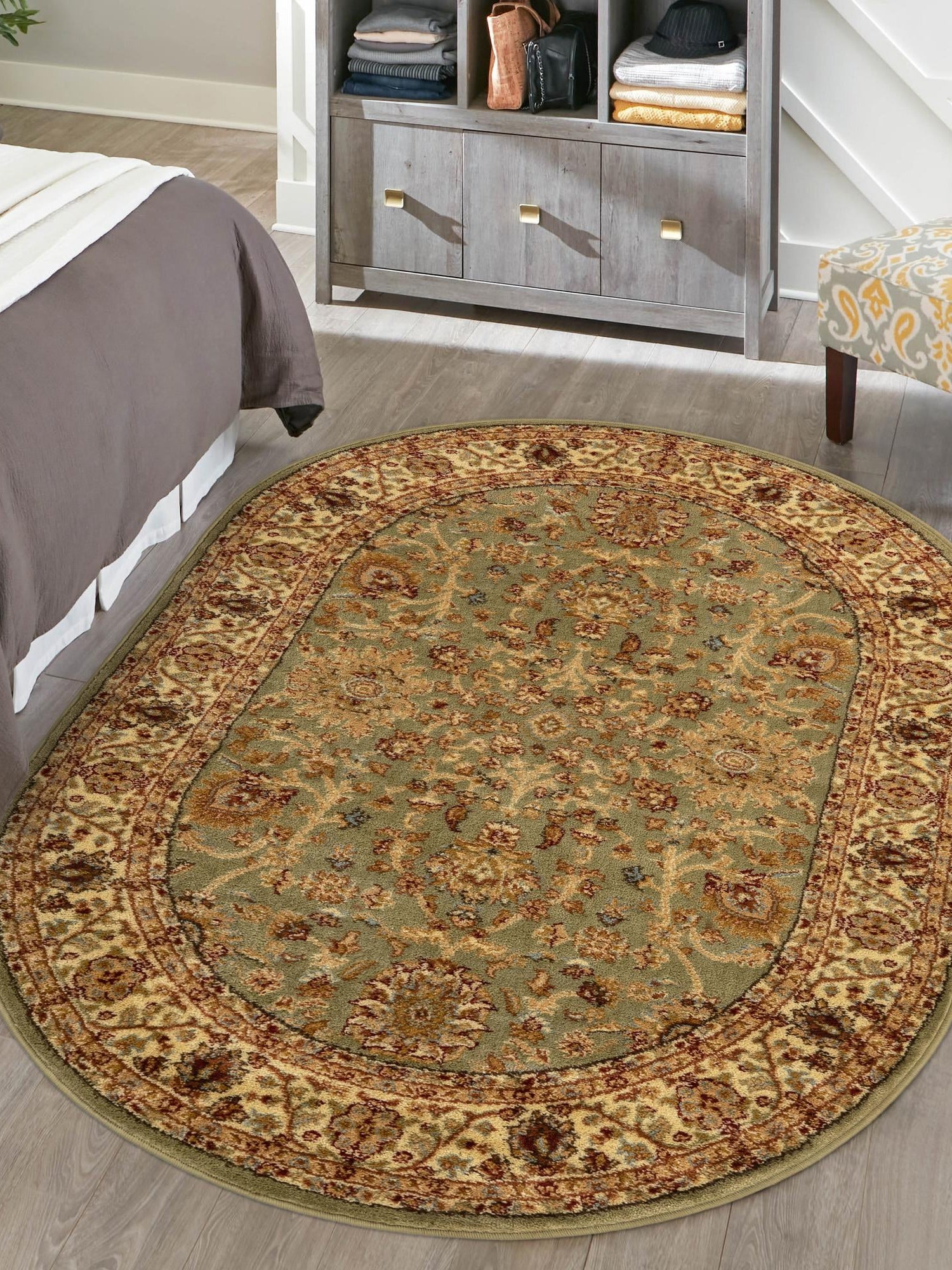 Light Green 4' 1 x 6' 1 Voyage Oval Area Rug