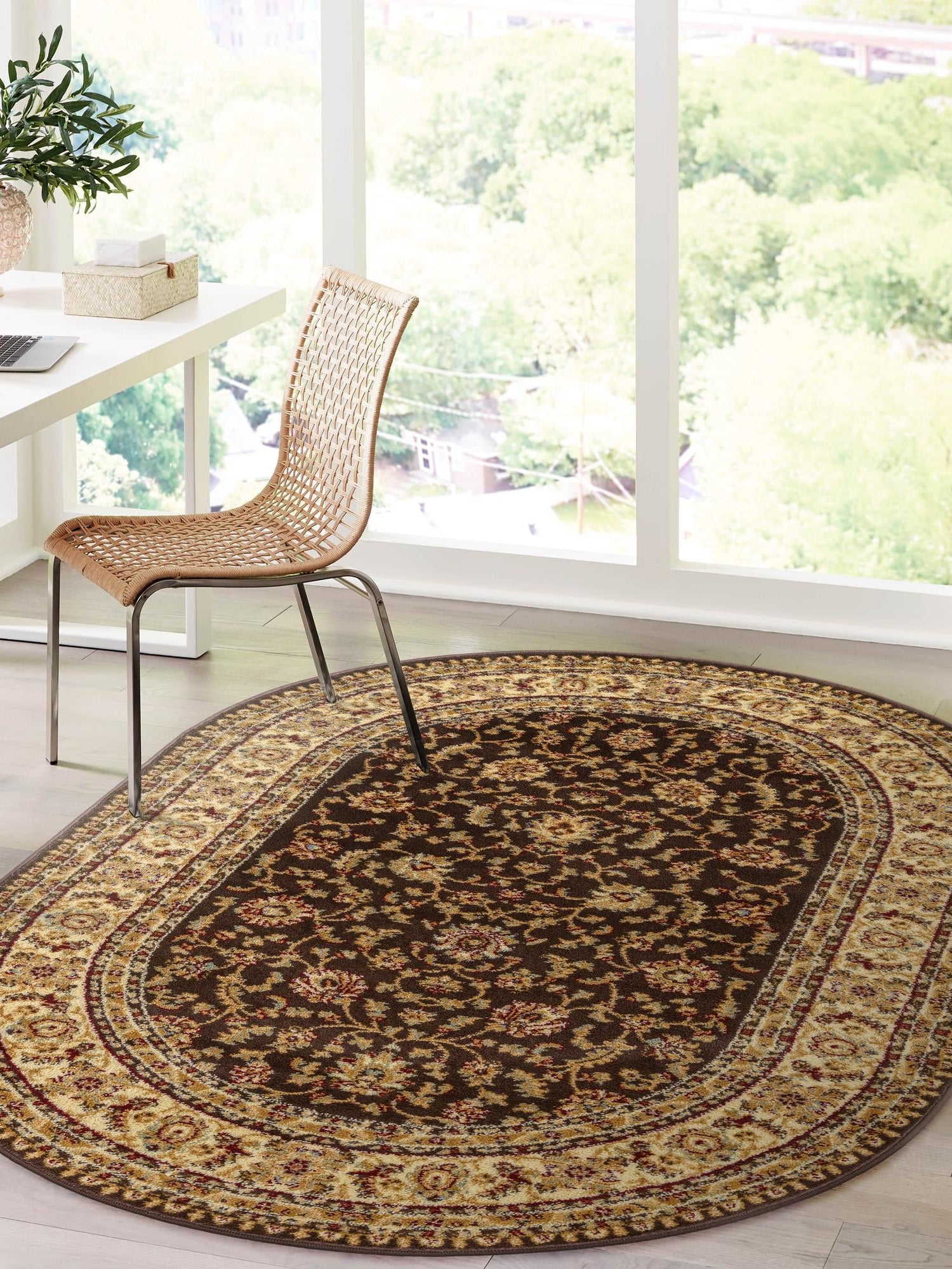 Brown 4' 1 x 6' 1 Voyage Oval Area Rug