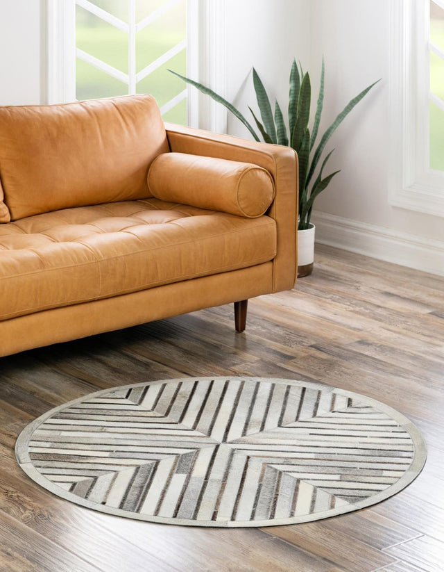 Authentic Luxury Gray Ivory 4' 1 x 4' 1 Cowhide Leather Round Area Rug Modern Interior Design 100% Real Natural Cowhide Carpet for Designer Home Decor for Sale at Rug Engine