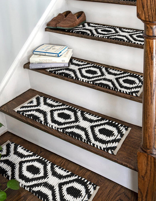 13 pcs Black and White 0' 9 x 2' 6 Chindi Jute Indoor Stair Treads Accent Area Rug Staircase Set Interior Design Home Decor Carpet Mat for Sale at Rug Engine