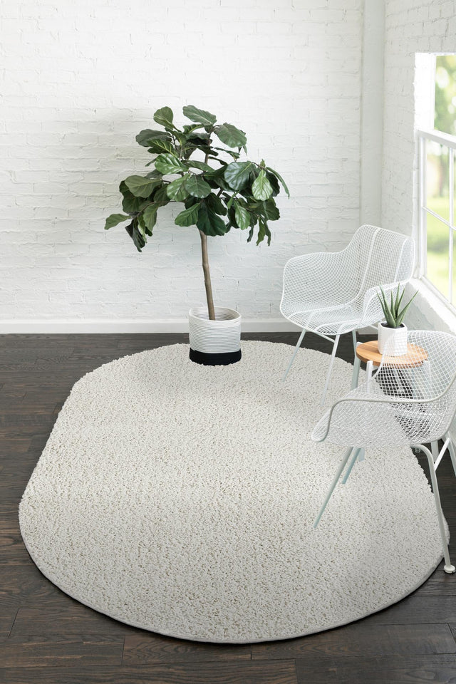 White 4' 1 x 6' 1 Soft Solid Shag Oval Area Rug Thick Soft Touch Fluffy & Plush Shaggy Pile