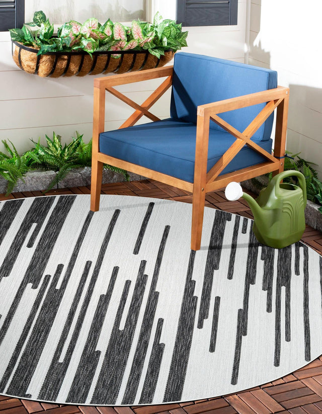 Black and White 4' 1 x 4' 1 Outdoor Modern Round Area Rug Weather Resistant for Patio, Deck, Terrace, Balcony, Porch 100% Polypropylene Modern Outside Carpet for Sale at Rug Engine