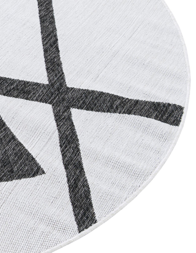 Black and White 4' 1 x 4' 1 Outdoor Modern Round Area Rug Weather Resistant for Patio, Deck, Terrace, Balcony, Porch 100% Polypropylene Modern Outside Carpet for Sale at Rug Engine