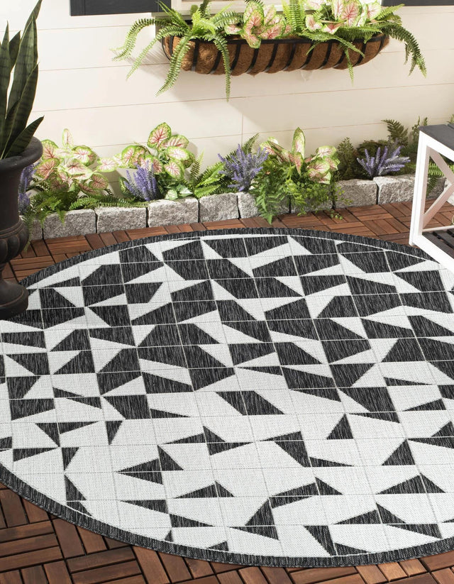 Black and White 12' x 12' Outdoor Modern Round Area Rug Weather Resistant for Patio, Deck, Terrace, Balcony, Porch 100% Polypropylene Modern Outside Carpet for Sale at Rug Engine