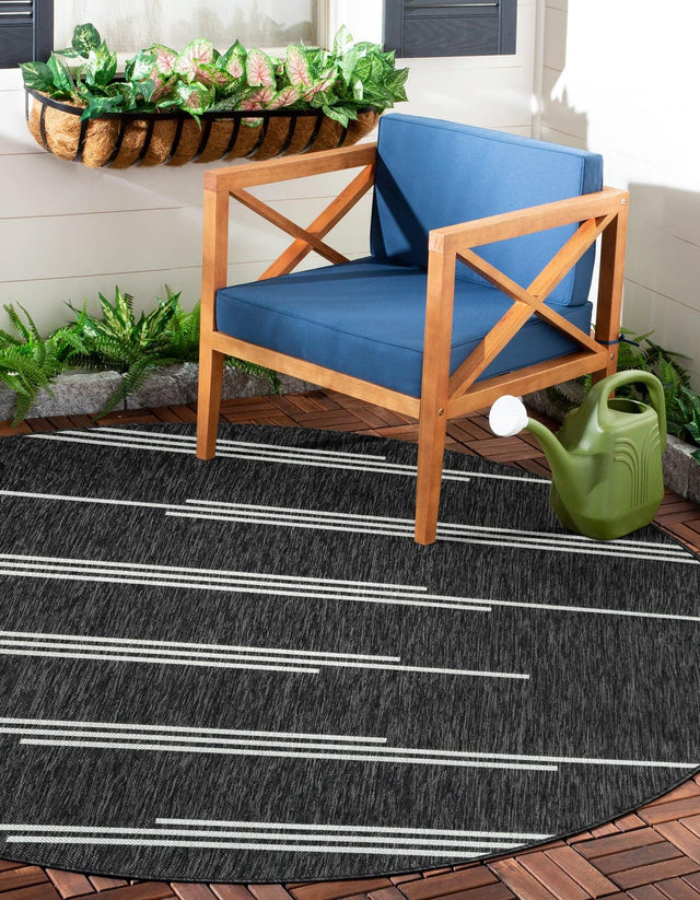 Black and White 7' 10 x 7' 10 Outdoor Modern Round Area Rug Weather Resistant for Patio, Deck, Terrace, Balcony, Porch 100% Polypropylene Modern Outside Carpet for Sale at Rug Engine