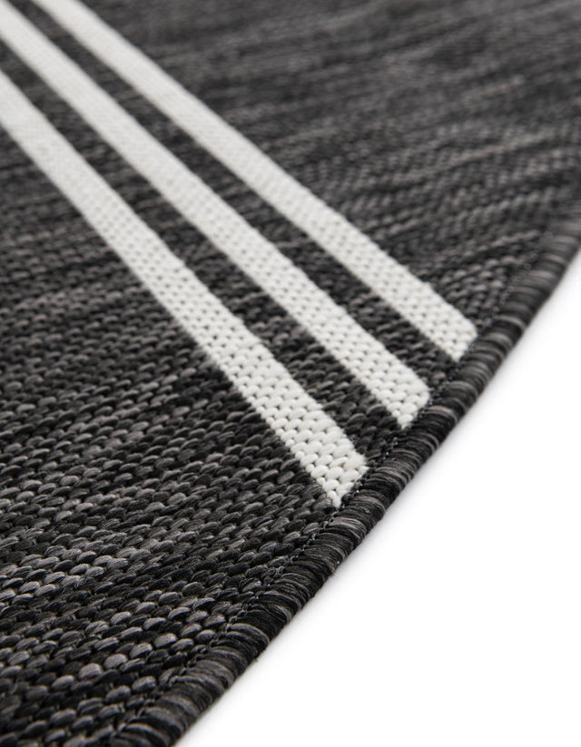 Black and White 7' 10 x 7' 10 Outdoor Modern Round Area Rug Weather Resistant for Patio, Deck, Terrace, Balcony, Porch 100% Polypropylene Modern Outside Carpet for Sale at Rug Engine