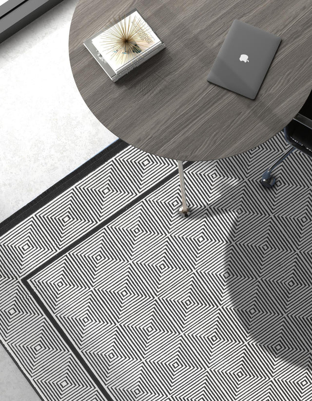 Black and White 4' 1 x 6' 1 Milano Rectangle Area Rug 100% Polyester with Cotton Backing Modern Contemporary Carpet for Home Decor Interior Design for Sale at Rug Engine