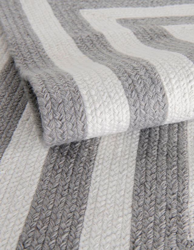 Washable Gray and White 10' x 10' Eco Verse Indoor Outdoor Washable Round Area Rug Easy to Clean Stain Resistant & Durable Weather Resistant for Patio, Deck, Terrace, Balcony, Porch 100% PET Polyester (Recycled Plastic Bottles) for Sale at Rug Engine