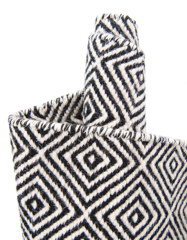 Black 5' 1 x 8' Geo Trellis Flatweave Rectangle Area Rug 80% Wool & 20% Cotton Natural Geometric Carpet for Living, Office, Dining, Dorms for Sale at Rug Engine