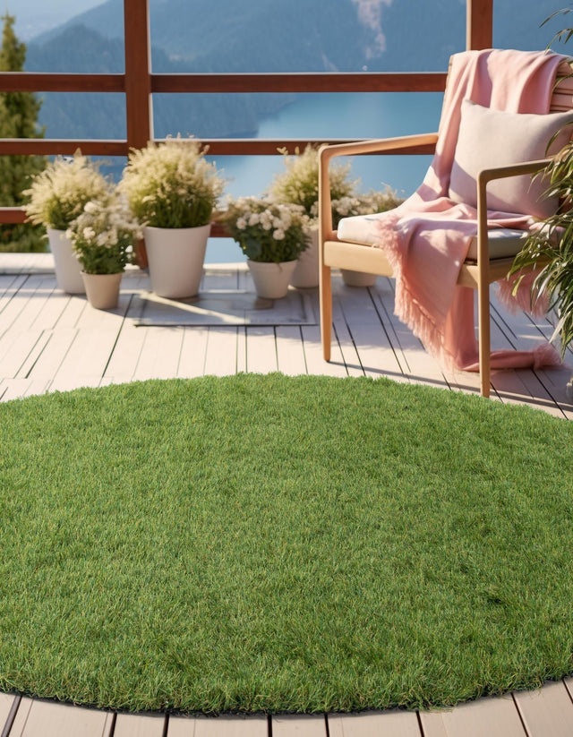Green 5' 1 x 5' 1 Outdoor Grass Round Area Rug Thick Soft Touch Fluffy & Plush Shaggy Pile Weather Resistant for Patio, Deck, Terrace, Balcony, Porch