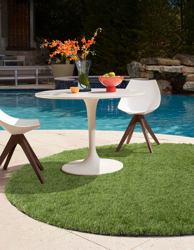 Green 5' 1 x 5' 1 Outdoor Grass Round Area Rug Thick Soft Touch Fluffy & Plush Shaggy Pile Weather Resistant for Patio, Deck, Terrace, Balcony, Porch