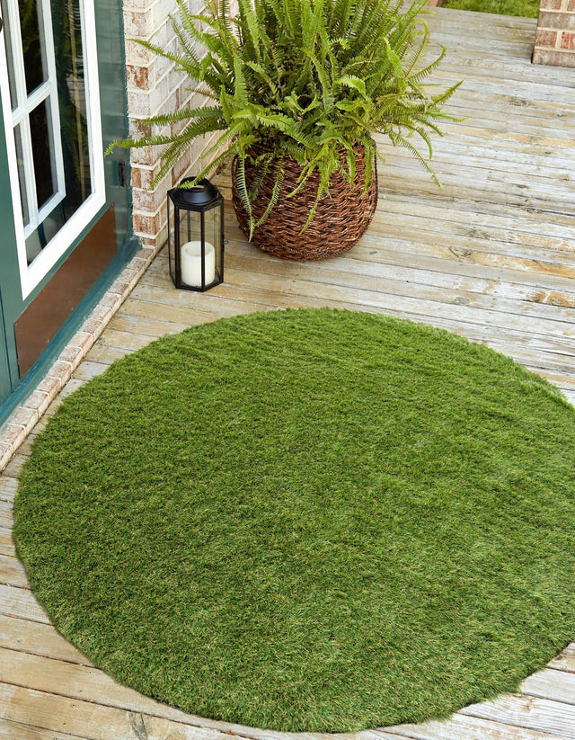 Green 5' 1 x 5' 1 Outdoor Grass Round Area Rug Thick Soft Touch Fluffy & Plush Shaggy Pile Weather Resistant for Patio, Deck, Terrace, Balcony, Porch