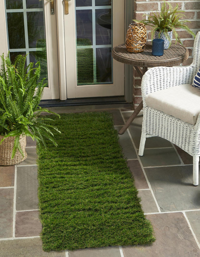 Green 2' 7 x 8' Outdoor Grass Runner Area Rug Thick Soft Touch Fluffy & Plush Shaggy Pile Weather Resistant for Patio, Deck, Terrace, Balcony, Porch