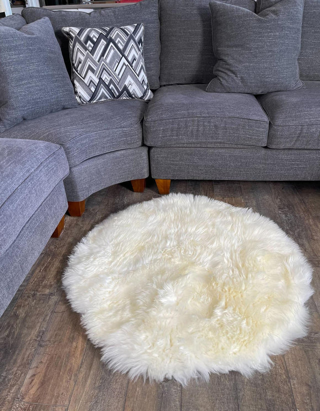 White 2' x 2' Sheepskin Round Area Rug 100% Genuine Luxury Soft Touch Shaggy Plush Pile