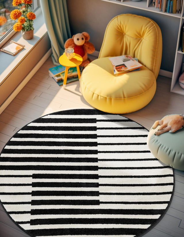 Black 4' 1 x 4' 1 Norge Round Area Rug 100% Polypropylene Easy Clean Non Shed Stain Resistant Modern Carpet for Home Interior Design for Sale at Rug Engine