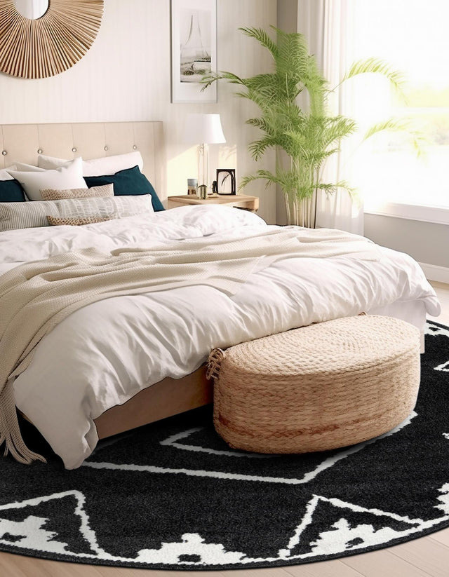 Black 5' 1 x 5' 1 Norge Round Area Rug 100% Polypropylene Easy Clean Non Shed Stain Resistant Modern Carpet for Home Interior Design for Sale at Rug Engine