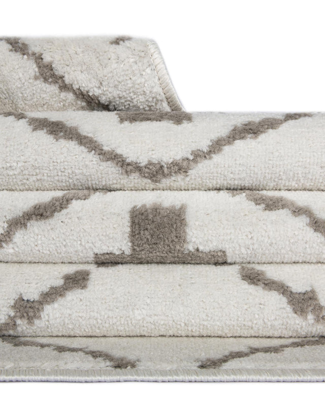 Ivory 2' 7 x 10' Norge Runner Area Rug 100% Polypropylene Easy Clean Non Shed Stain Resistant Modern Carpet for Home Interior Design for Sale at Rug Engine