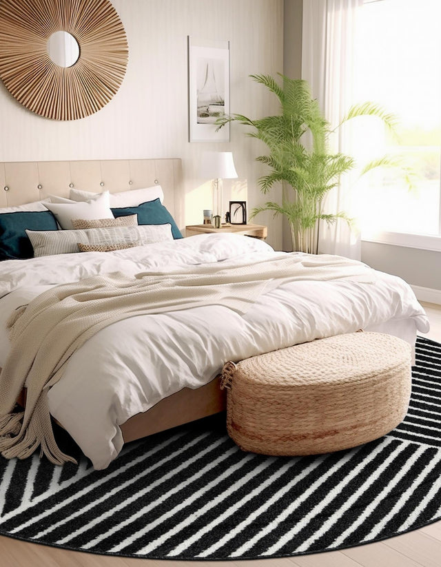 Black 5' 1 x 5' 1 Norge Round Area Rug 100% Polypropylene Easy Clean Non Shed Stain Resistant Modern Carpet for Home Interior Design for Sale at Rug Engine