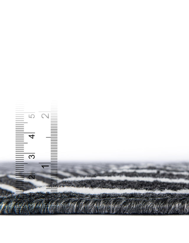 Black 5' 1 x 5' 1 Norge Round Area Rug 100% Polypropylene Easy Clean Non Shed Stain Resistant Modern Carpet for Home Interior Design for Sale at Rug Engine