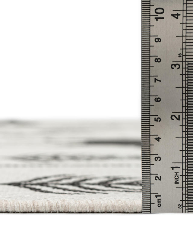 Seasonal Festive Black and White 2' x 3' 1 Outdoor Holiday Rectangle Area Rug Weather Resistant for Patio, Deck, Terrace, Balcony, Porch