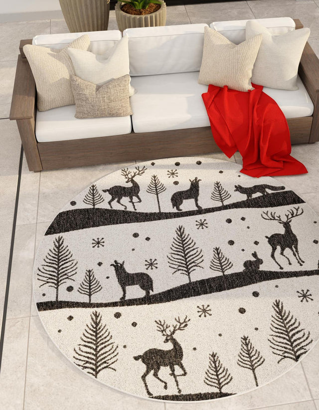 Seasonal Festive Black and White 7' 10 x 7' 10 Outdoor Holiday Round Area Rug Weather Resistant for Patio, Deck, Terrace, Balcony, Porch Winter Decor Carpet for Sale at Rug Engine