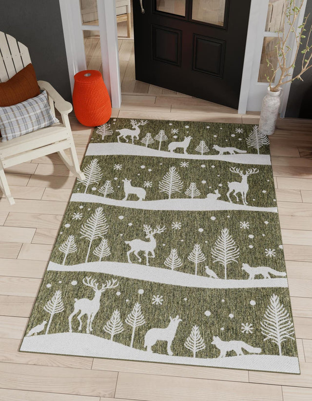 Seasonal Festive Green 5' 3 x 8' Outdoor Holiday Rectangle Area Rug Weather Resistant for Patio, Deck, Terrace, Balcony, Porch
