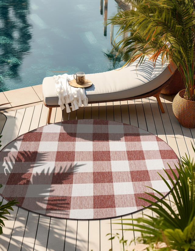 Red 6' 1 x 6' 1 Outdoor Checkered Round Area Rug Weather Resistant for Patio, Deck, Terrace, Balcony, Porch 100% Polypropylene Geometric Carpet for Sale at Rug Engine