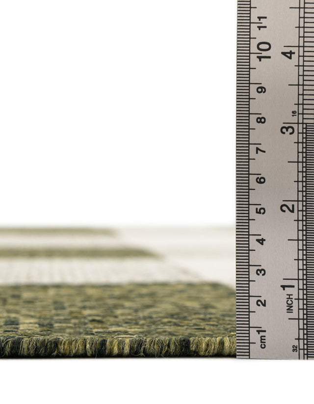 Green 6' 1 x 6' 1 Outdoor Checkered Round Area Rug Weather Resistant for Patio, Deck, Terrace, Balcony, Porch 100% Polypropylene Geometric Carpet for Sale at Rug Engine