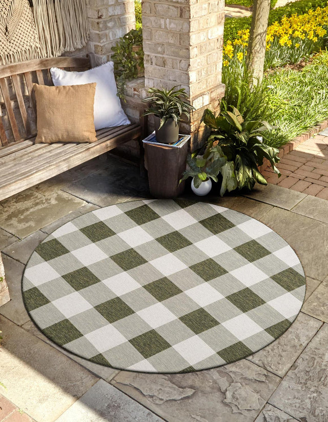 Green 6' 1 x 6' 1 Outdoor Checkered Round Area Rug Weather Resistant for Patio, Deck, Terrace, Balcony, Porch 100% Polypropylene Geometric Carpet for Sale at Rug Engine
