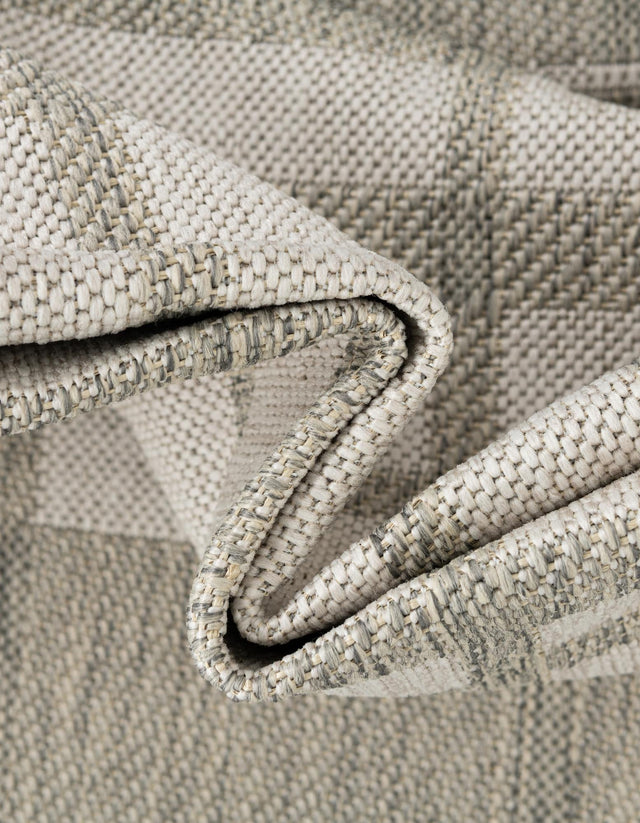 Gray 2' x 3' 1 Outdoor Checkered Rectangle Area Rug Weather Resistant for Patio, Deck, Terrace, Balcony, Porch 100% Polypropylene Geometric Carpet for Sale at Rug Engine