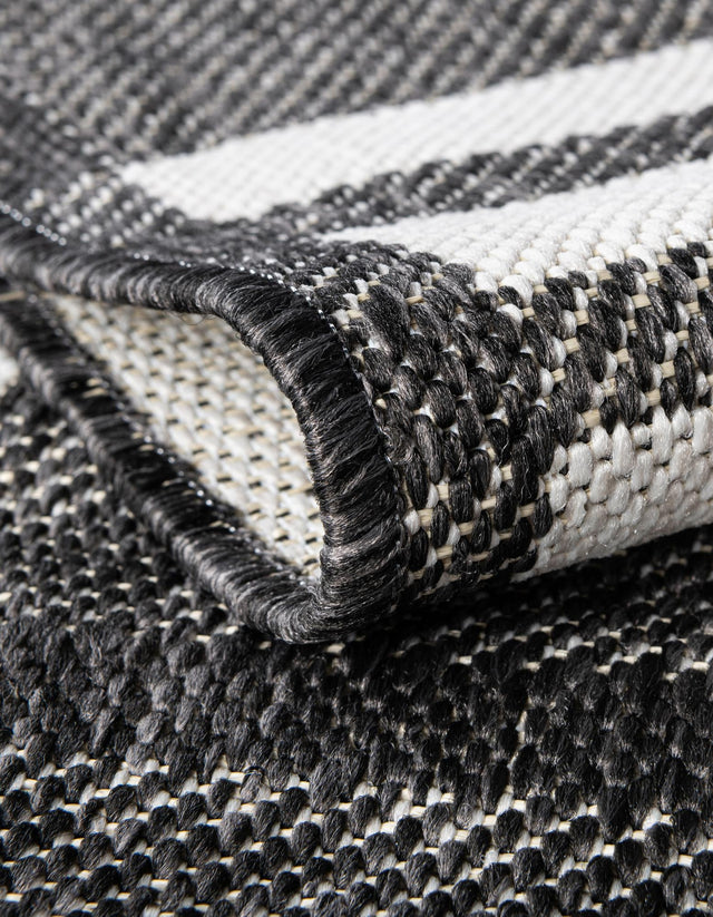 Black and White 5' 3 x 7' 1 Outdoor Checkered Rectangle Area Rug Weather Resistant for Patio, Deck, Terrace, Balcony, Porch 100% Polypropylene Geometric Carpet for Sale at Rug Engine