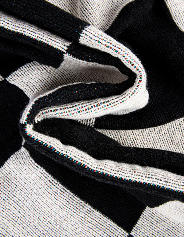 Black and White 4' 6 x 6' Throw Blanket Rectangle Area Rug 100% Cotton Washable Cozy Soft Warm Room Decor Accent Made In USA