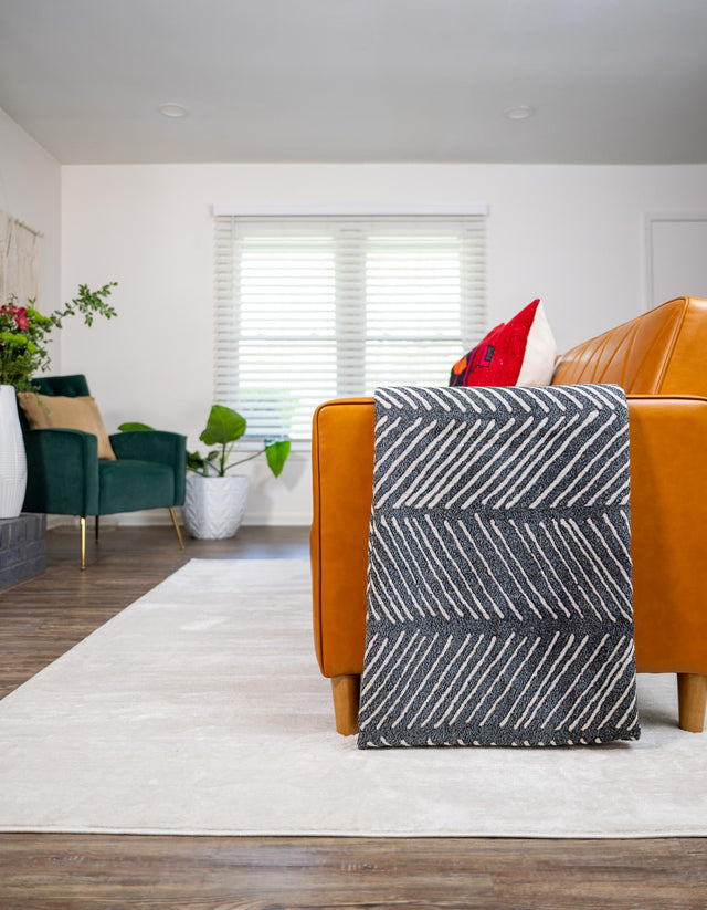 Black and White 4' 6 x 6' Throw Blanket Rectangle Area Rug 100% Cotton Washable Cozy Soft Warm Room Decor Accent Made In USA