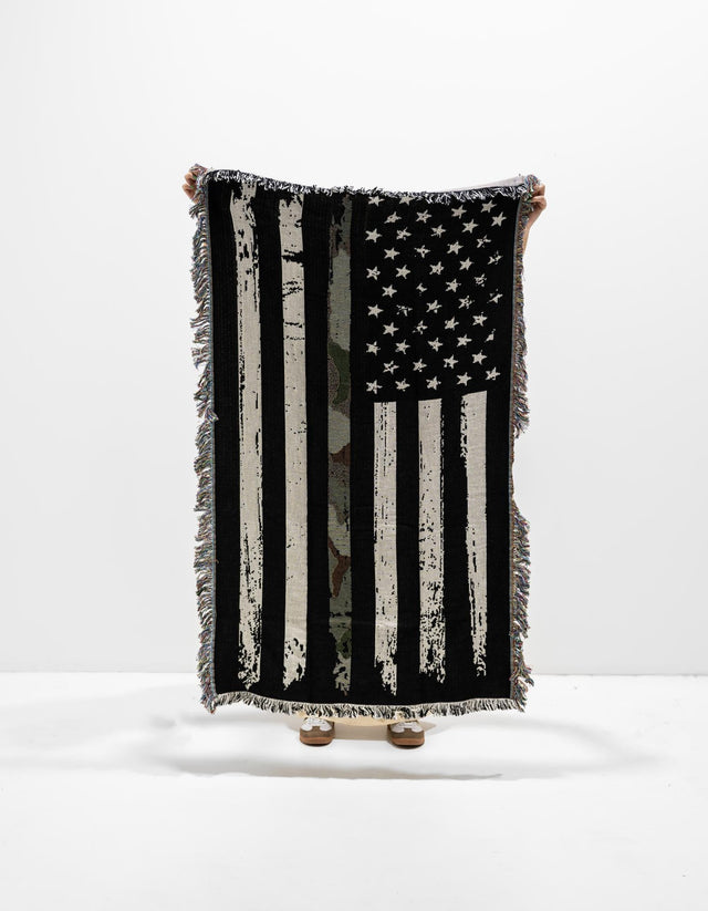 Black and White 4' 6 x 6' Throw Blanket Rectangle Area Rug 100% Cotton Washable Cozy Soft Warm Room Decor Accent Made In USA