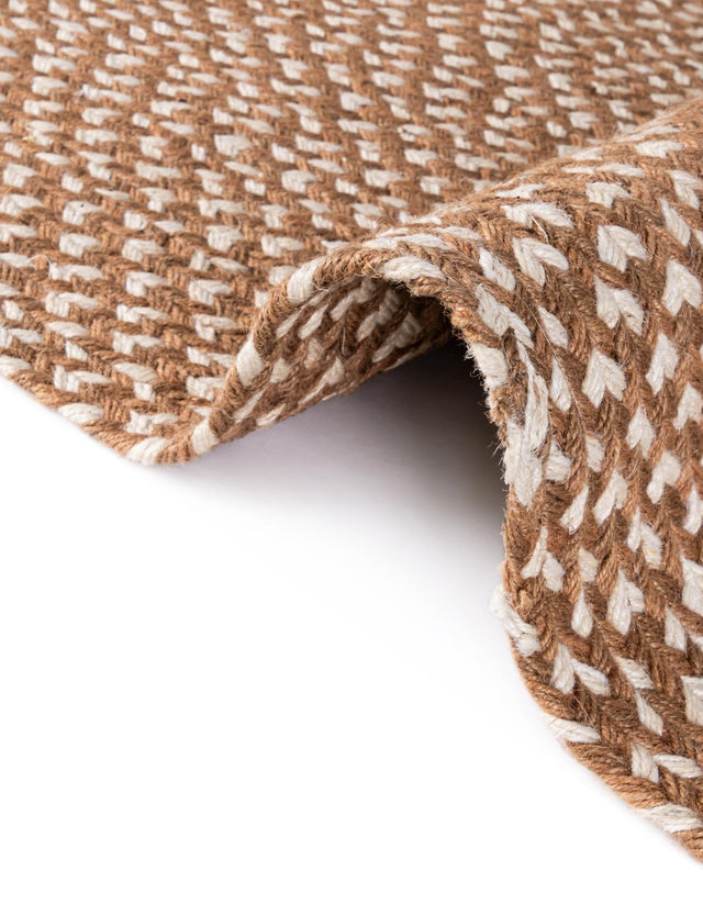 Light Brown 5' 1 x 5' 1 Tweed Braided Jute Round Area Rug 100% All Natural Jute Hand Braided in India Carpet for Unique Luxury Home Interiors for Sale at Rug Engine