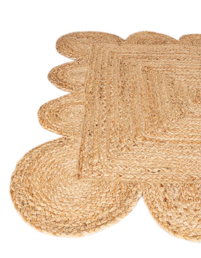 Natural 7' 10 x 7' 10 Scallop Braided Jute Square Area Rug Eco Friendly 100% Jute All Natural Durable Carpet for Affordable Unique Home Interiors for Sale at Rug Engine