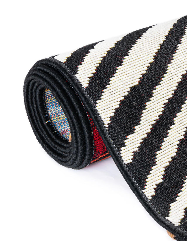 Red and Black 8' x 8' Outdoor Modern Square Area Rug Weather Resistant for Patio, Deck, Terrace, Balcony, Porch 100% Polypropylene Modern Outside Carpet for Sale at Rug Engine