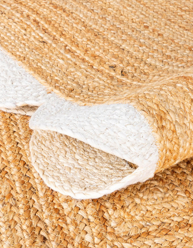 Natural and Ivory 4' 1 x 6' 1 Scallop Braided Jute Rectangle Area Rug