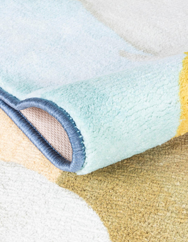 Washable Multicolor 5' 3 x 7' 9 Medina Rectangle Area Rug Easy to Clean Stain Resistant & Durable Polyester Classic Carpet for Home Decor & Design for Sale at Rug Engine