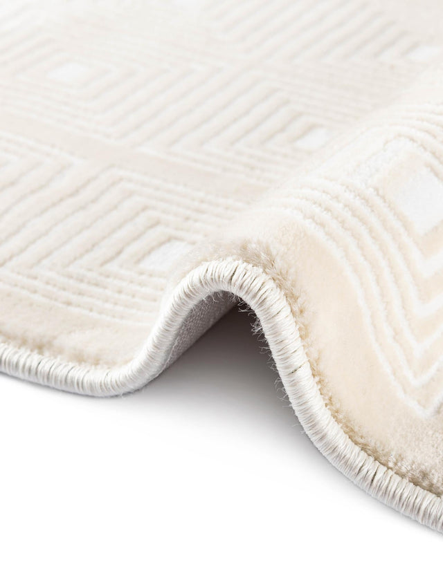 Ivory White 5' 3 x 8' Aakaar Rectangle Area Rug 85% Polypropylene & 15% Chenille Living Room Bedroom Carpet for Sale at Rug Engine