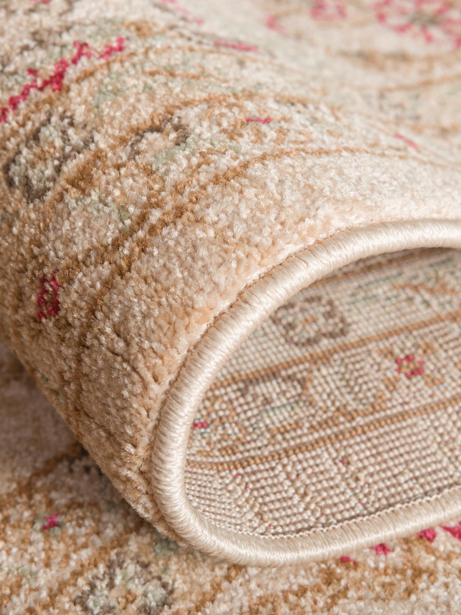 Cream 6' 1 x 6' 1 Edinburgh Round Area Rug 100% Polypropylene Easy Clean With Cotton Backing Traditional Classic Design Carpet for Living, Dining Room, Office for Sale at Rug Engine