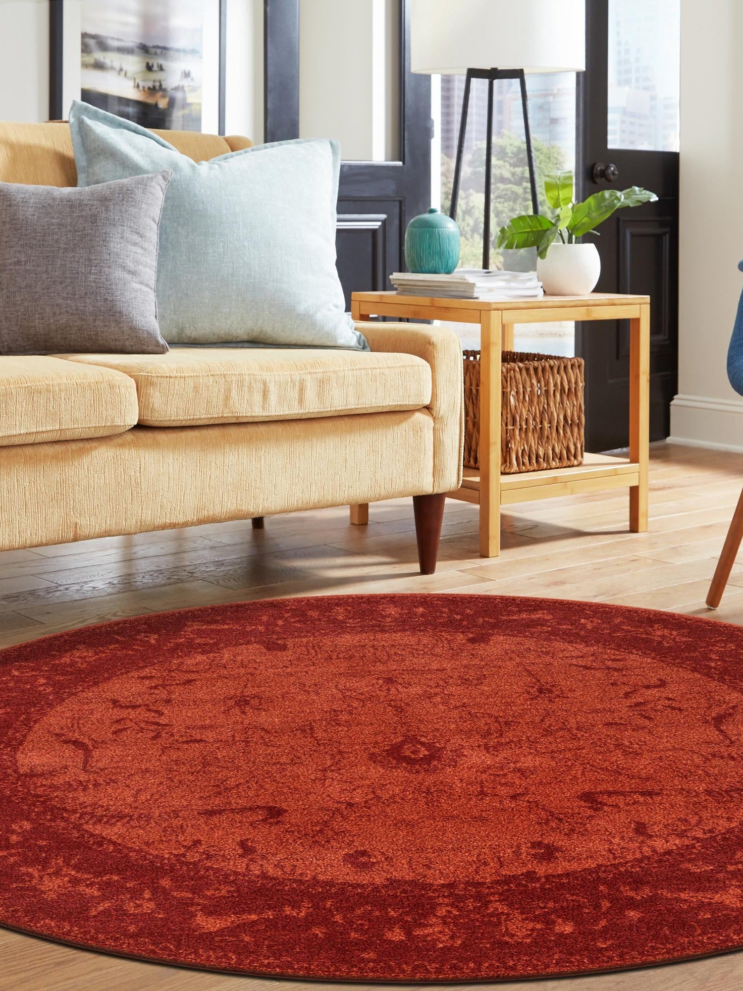 Rust Red 7' 10 x 7' 10 La Jolla Round Area Rug 100% Polypropylene Traditional Pattern Easy Clean Carpet for Living, Dining, Bedroom, Office for Sale at Rug Engine