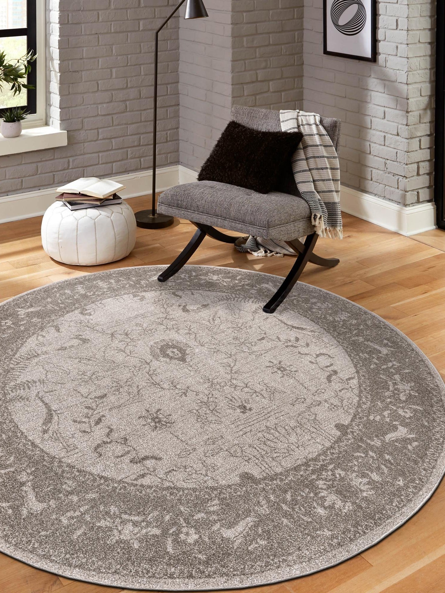 Light Gray 6' 1 x 6' 1 La Jolla Round Area Rug 100% Polypropylene Traditional Pattern Easy Clean Carpet for Living, Dining, Bedroom, Office for Sale at Rug Engine