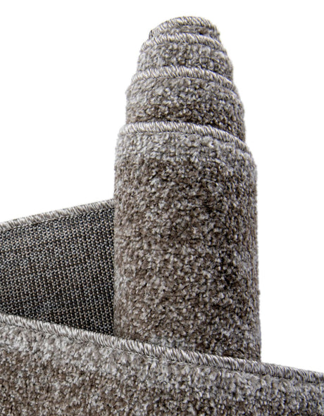 Light Gray 7' 10 x 7' 10 La Jolla Round Area Rug 100% Polypropylene Traditional Pattern Easy Clean Carpet for Living, Dining, Bedroom, Office for Sale at Rug Engine