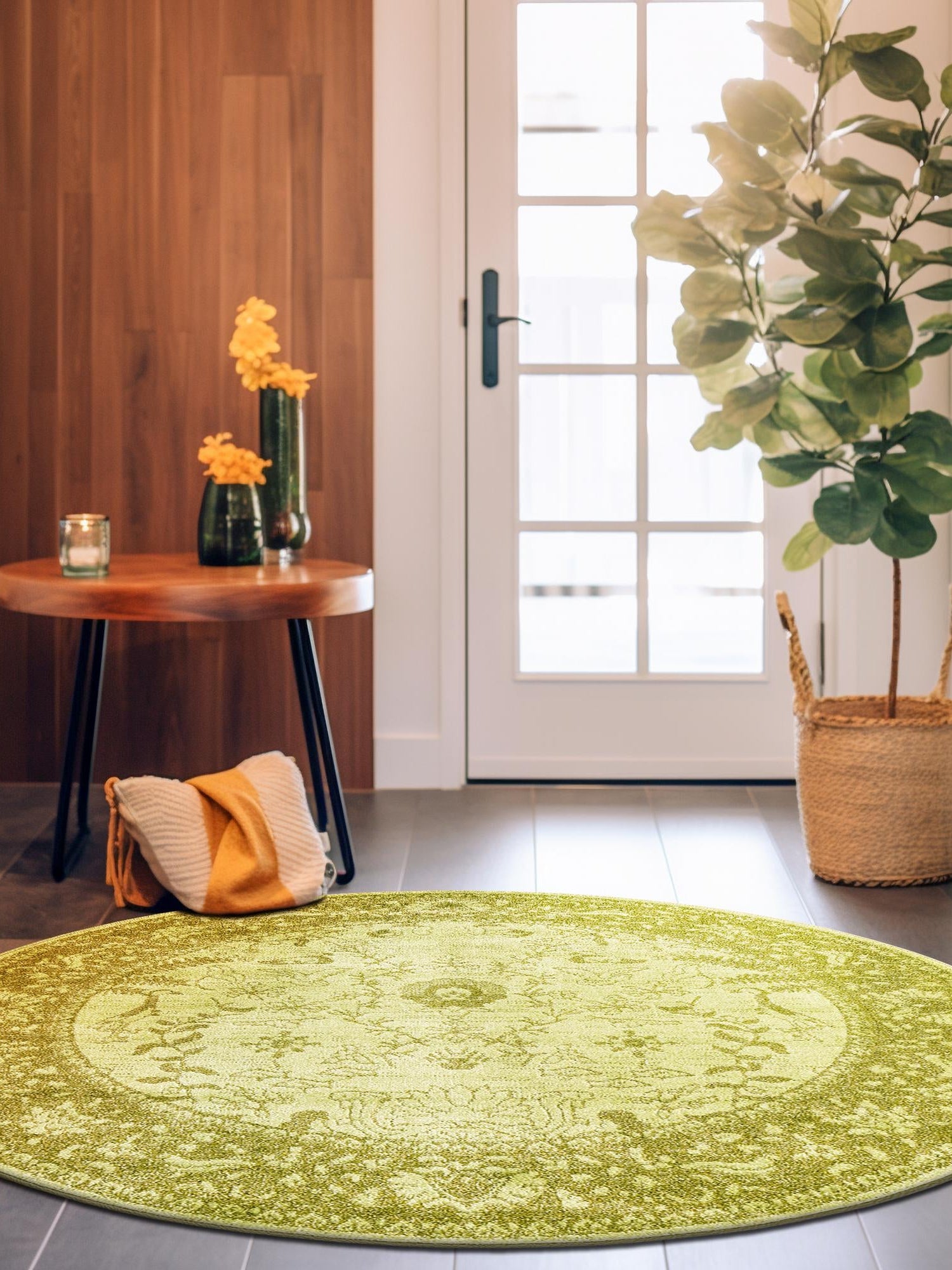 Light Green 6' 1 x 6' 1 La Jolla Round Area Rug 100% Polypropylene Traditional Pattern Easy Clean Carpet for Living, Dining, Bedroom, Office for Sale at Rug Engine