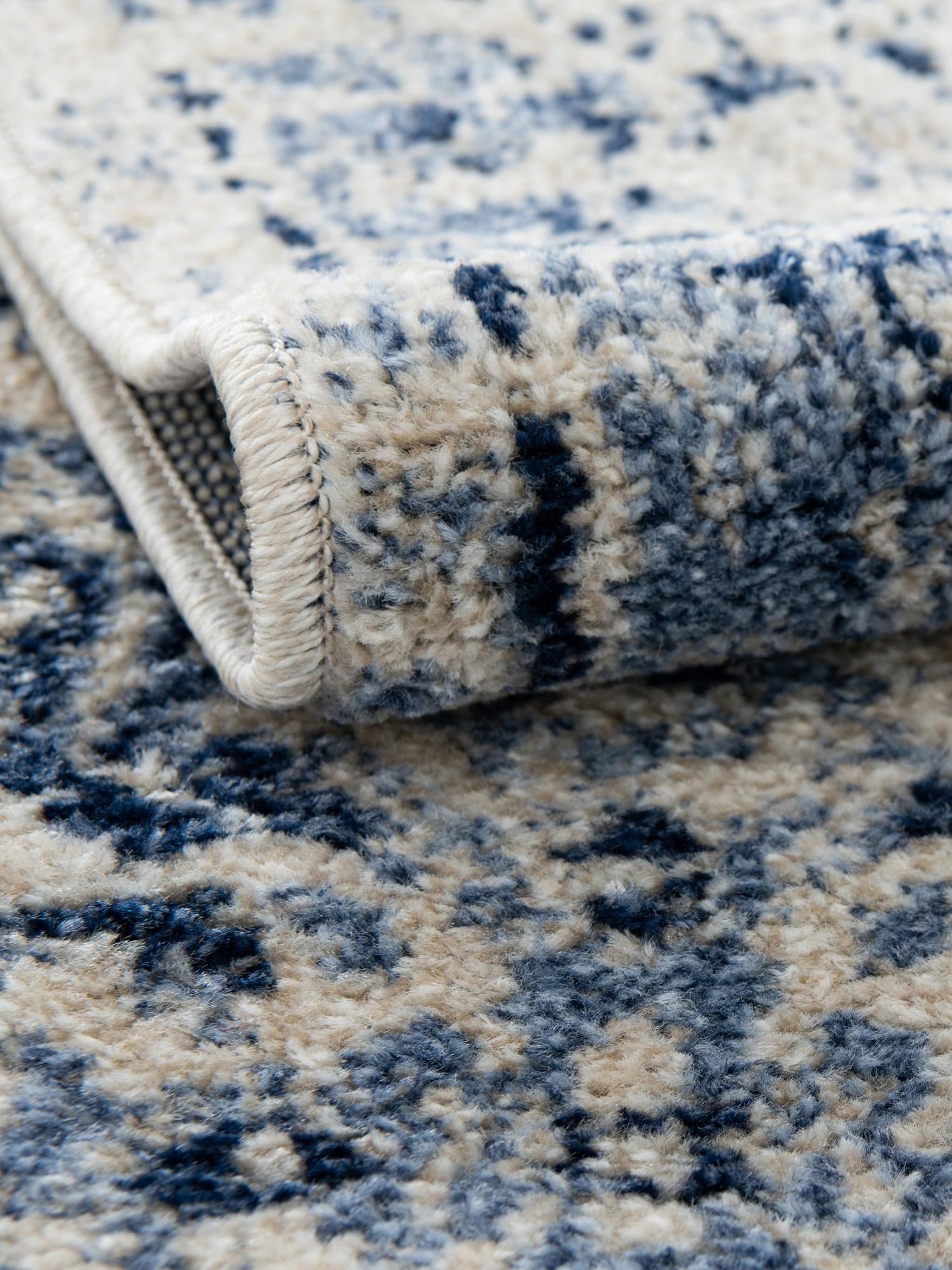 Ivory Blue 7' 10 x 7' 10 La Jolla Round Area Rug 100% Polypropylene Traditional Pattern Easy Clean Carpet for Living, Dining, Bedroom, Office for Sale at Rug Engine