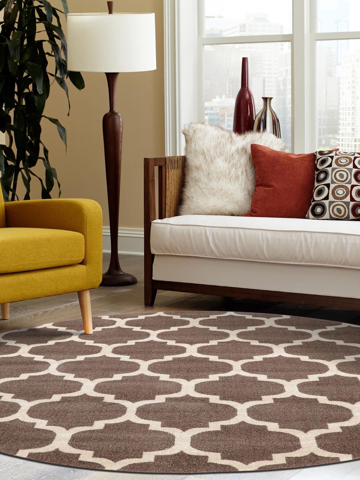 Brown 7' 10 x 7' 10 Trellis Round Area Rug