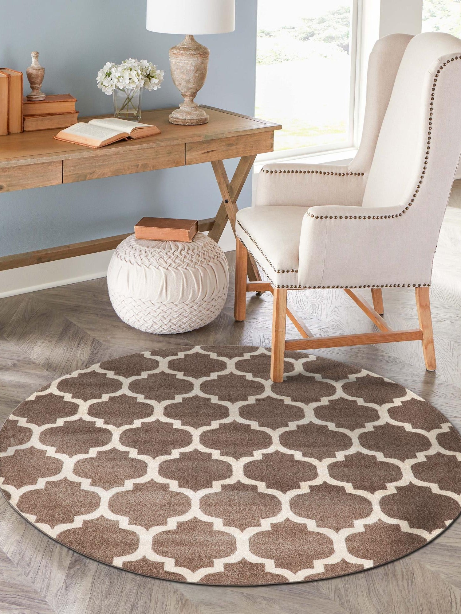 Brown 10' x 10' Trellis Round Area Rug