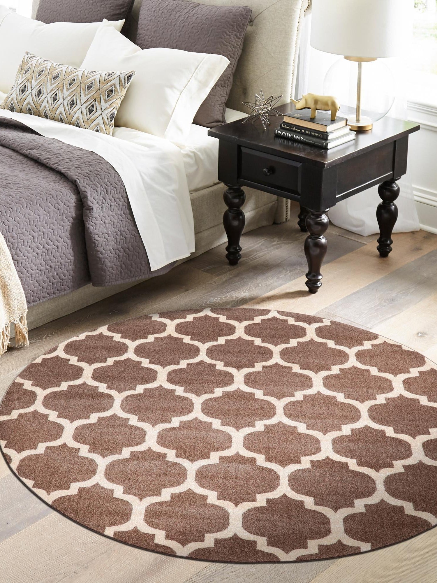 Brown 10' x 10' Trellis Round Area Rug